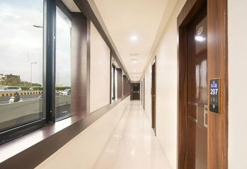 豪华房间, Satkar