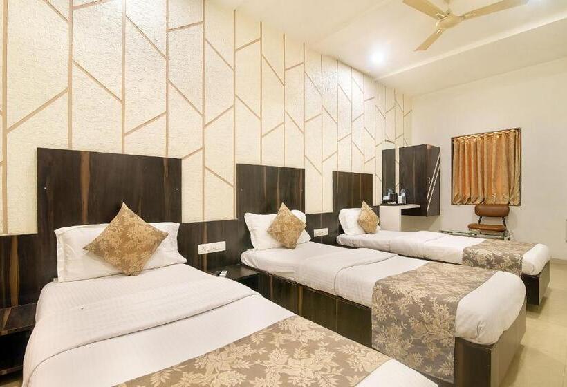 标准三人间, Satkar