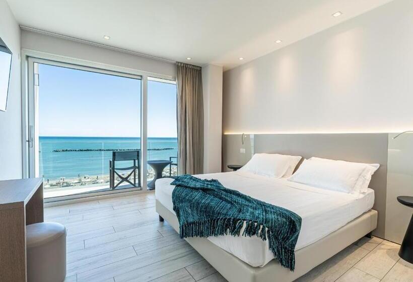 스탠다드 발코니 룸 바다 전망, Savini