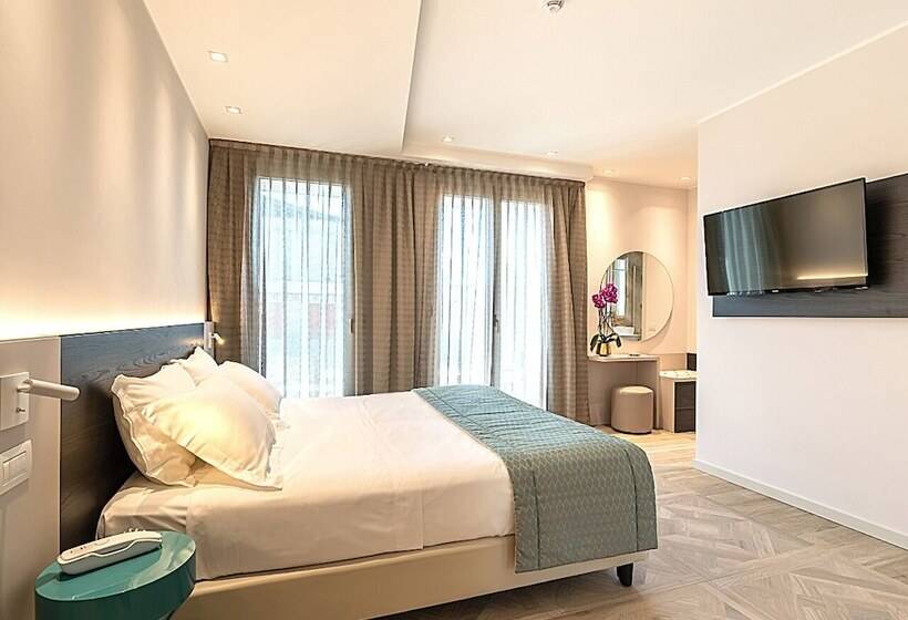 수피리어 룸 측면 바다 전망, Savini