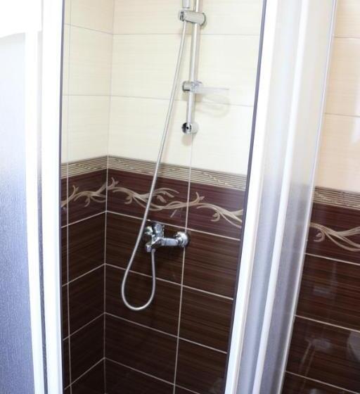 اتاق استاندارد, Ultra Star