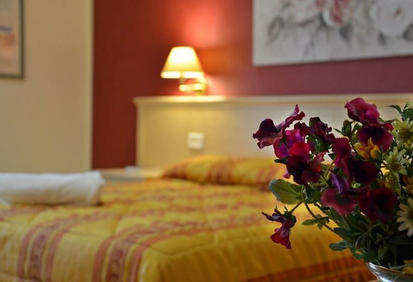 Номер Deluxe, Vallisdea