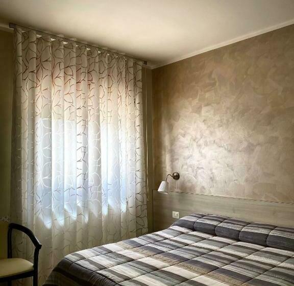 Номер Deluxe, Vallisdea