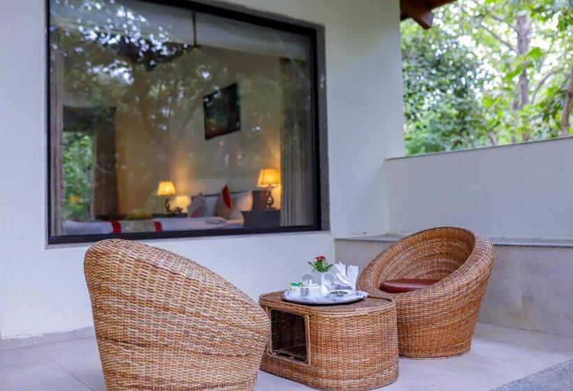 Хижина, Jharna Resort Navegaon Gate