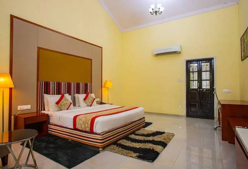プレミアムルーム, Jharna Resort Navegaon Gate