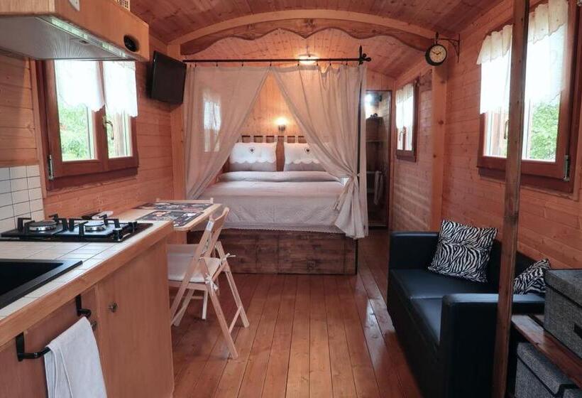 Дом 1 Спальня, I Tre Abeti   Holiday House