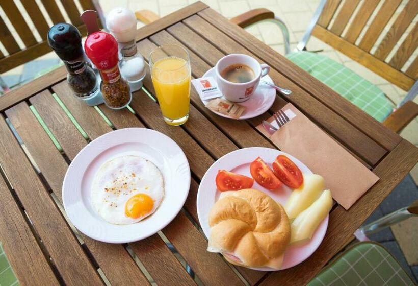 标准间, Pelso Panzio