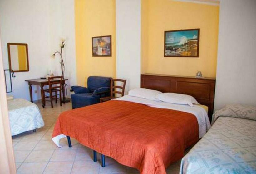 חדר סטנדרט לארבעה, Bed & Breakfast Il Castellino