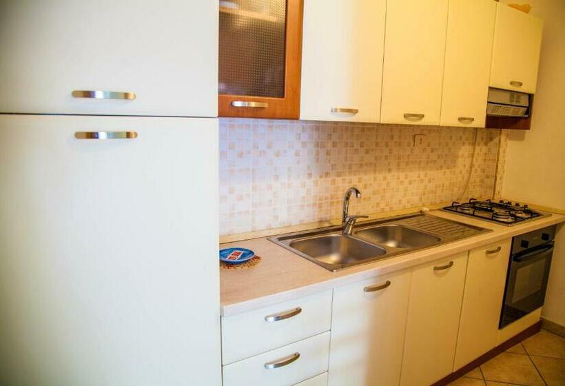 חדר סטנדרט לארבעה, Bed & Breakfast Il Castellino