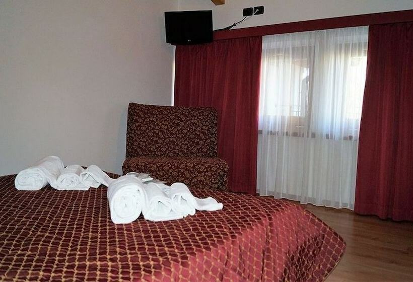 חדר סטנדרט לשלושה, La Trifora