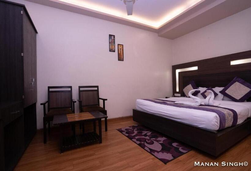 Suite Executive, Samrat