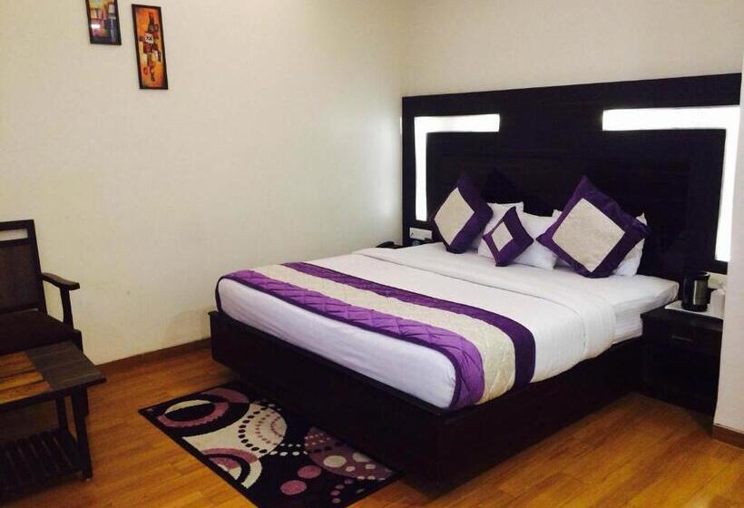 Suite Executive, Samrat