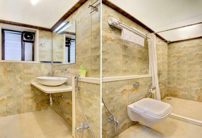 Standard Room, Treebo Lalaji S Executive