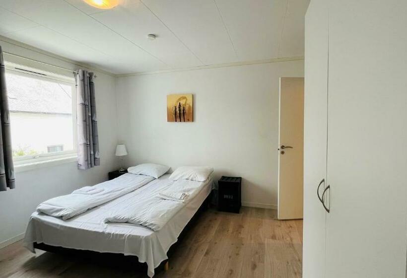 آپارتمان 3 خوابه با چشمانداز دریا, Norhostel Apartment