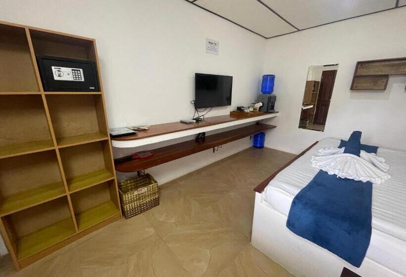 스탠다드 룸 풀장 전망, Parrot Resort Moalboal
