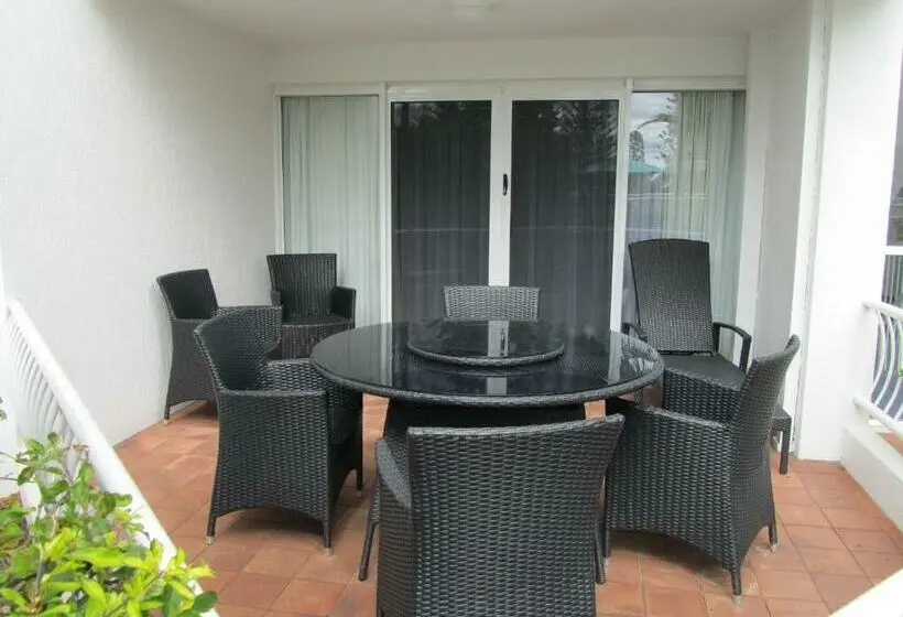 バルコニー付2ベッドルームアパートメント, Le Beach Apartments
