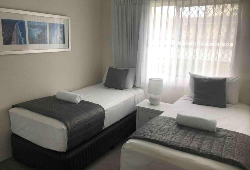 발코니가 있는 2 베드룸 아파트, Le Beach Apartments