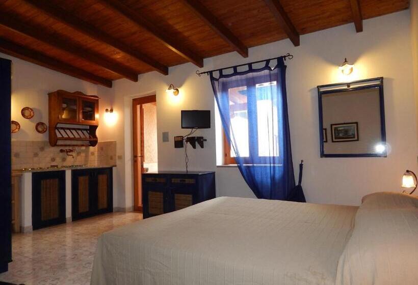 חדר קומפורט לשלושה, Casa Arcada