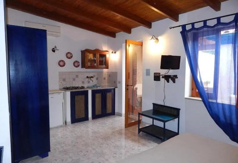 Comfort Kolmen Hengen Huone, Casa Arcada