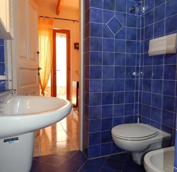 Standard Yhden Hengen Huone, Casa Arcada
