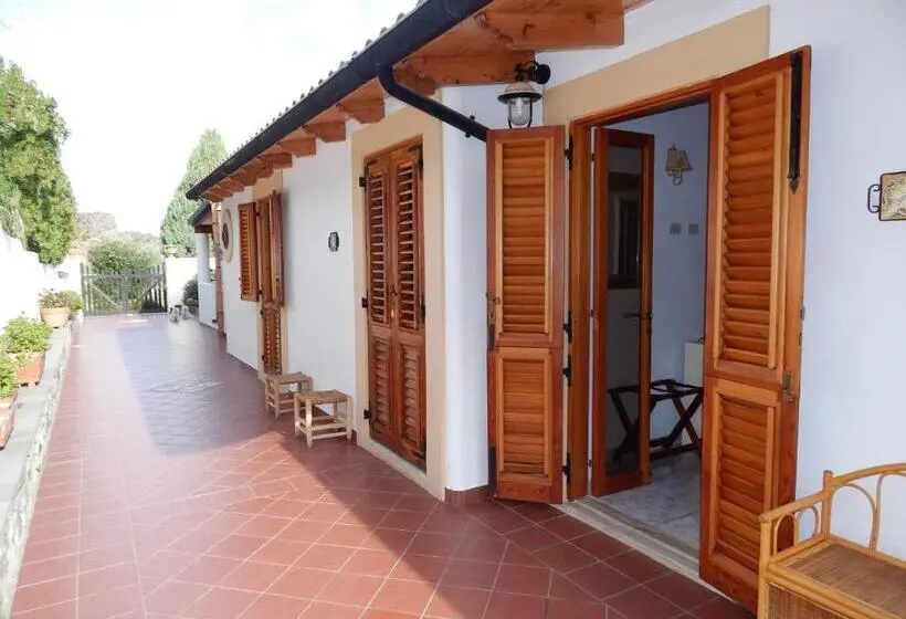 Standard Yhden Hengen Huone, Casa Arcada