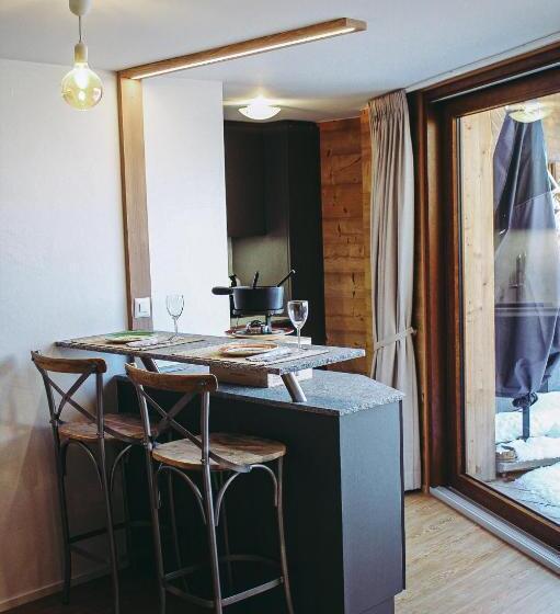 Номер Стандартный с Видом, Chambre Privãƒæ’ã‚â©e Avec Cuisine Et Salle De Bain Dans La Chambre, Winoka Lodge