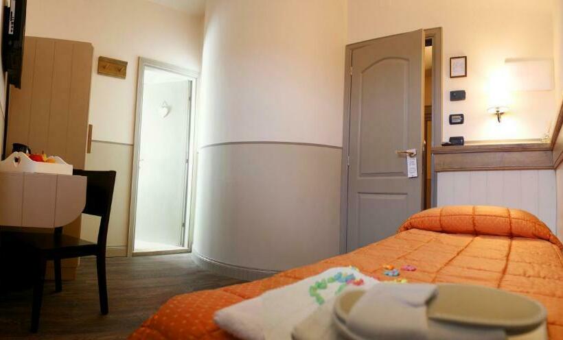 חדר סטנדרט יחיד, Albergo Benito