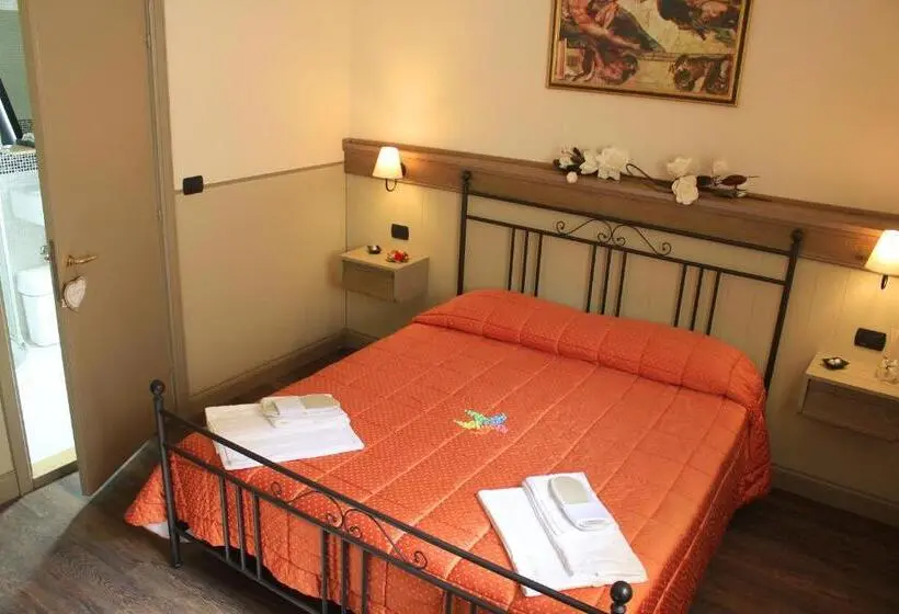 Comfort Kolmen Hengen Huone, Albergo Benito