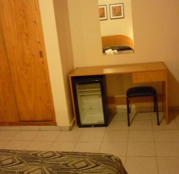 اتاق استاندارد سه نفره, Bonito