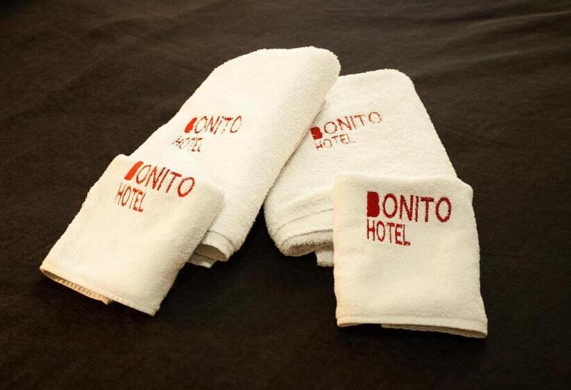 اتاق استاندارد سه نفره, Bonito