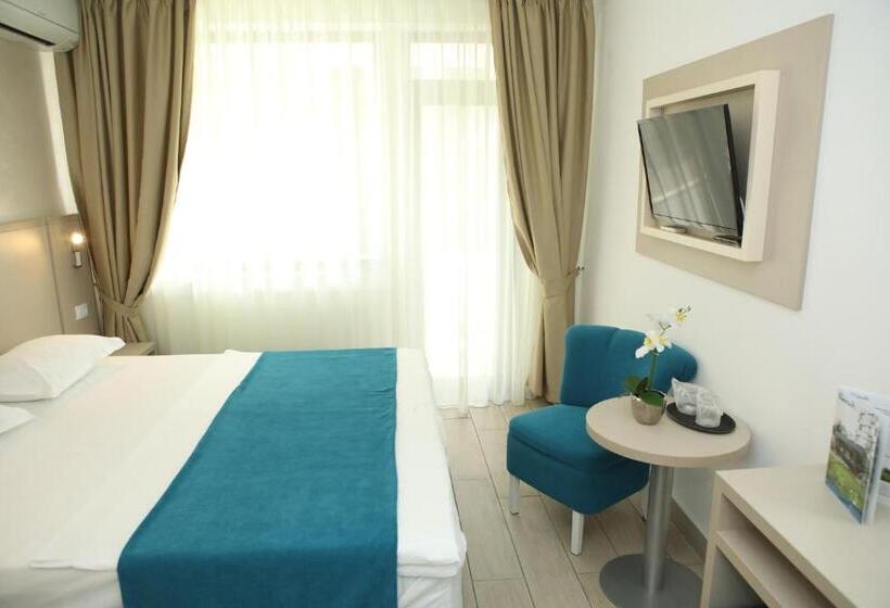 اتاق استاندارد با تخت بزرگ, Delfin