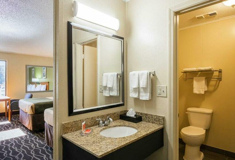 Номер Стандарт 2 Двуспальные Кровати, Econo Lodge