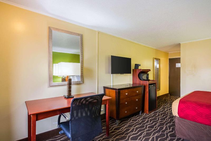 Стандартный Номер Кровать Кинг, Econo Lodge