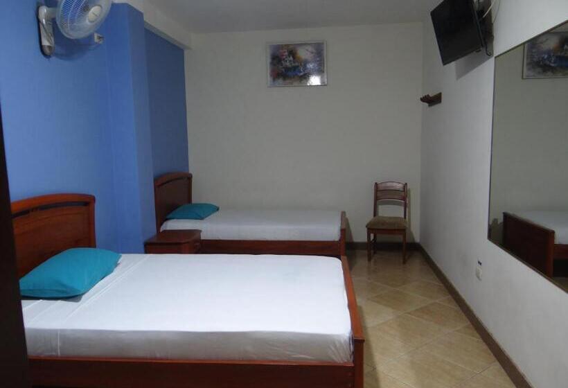 Quarto Triplo Estandar, Murcia
