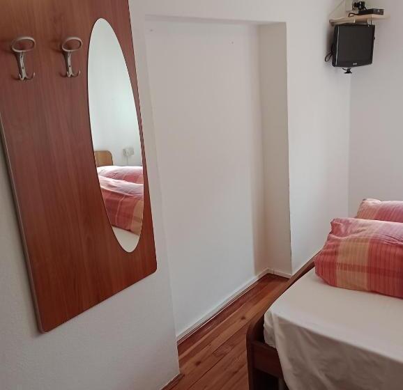 Номер Стандарт, Sasso Nero