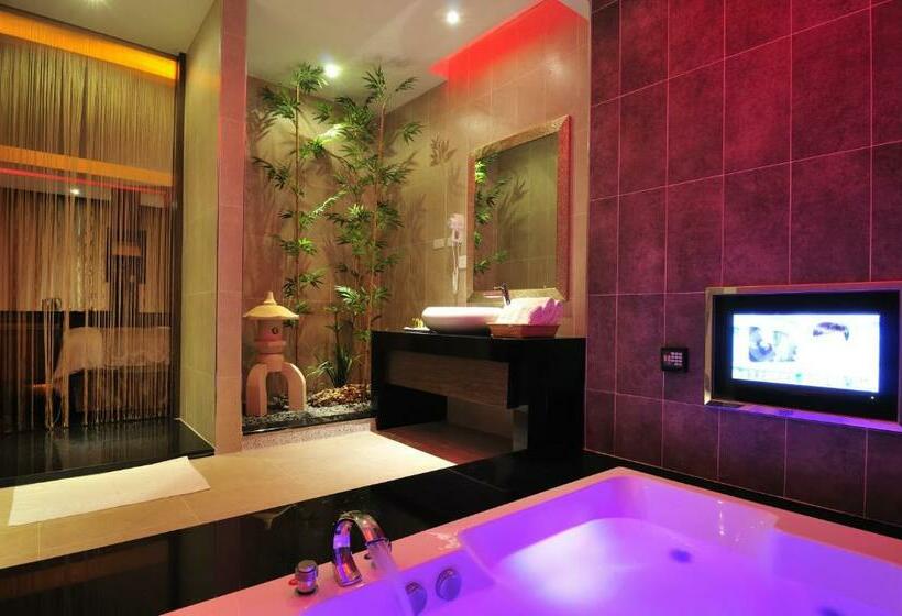 اتاق کلاسیک, One + One Motel