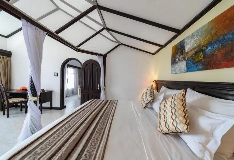 سوئیت با بالکن, Prideinn Flamingo Beach Resort & Spa Mombasa