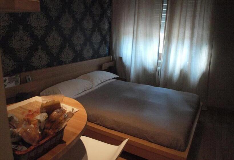 Camera Standard Individuale, Casa Bona