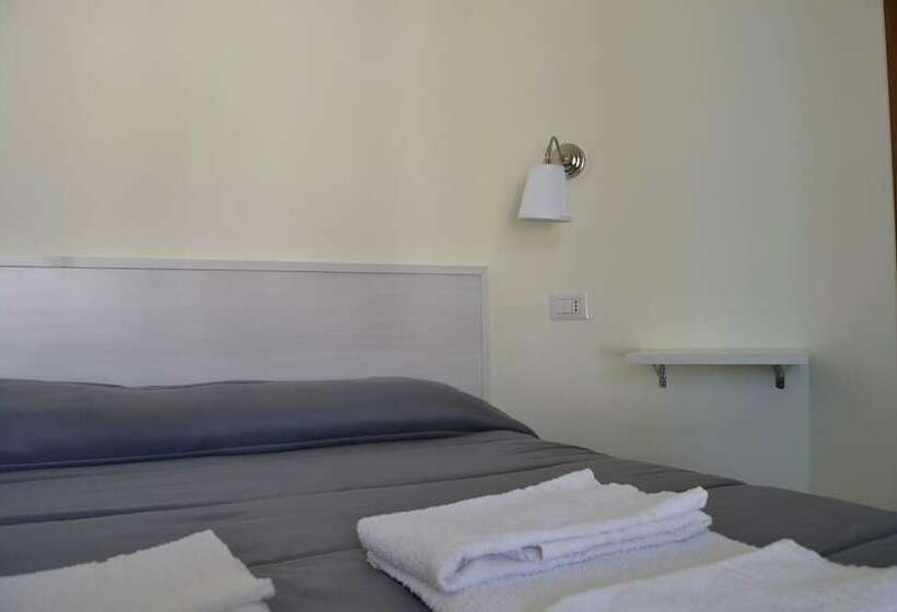 标准间, B&b Il Girasole Formia Guesthouse