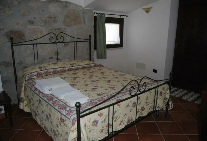 バルコニー付きスタンダードルーム, Casale San Felice B&b