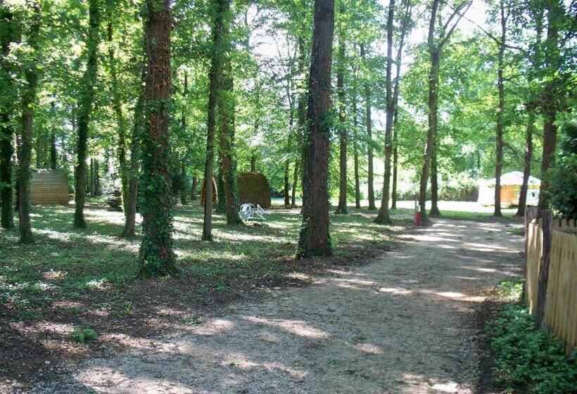 标准间, Le Pre Karvain