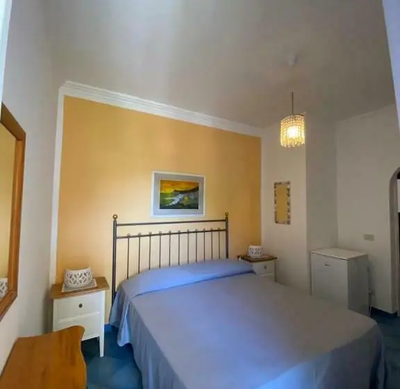 Standard-huone, Lunaponzese Ponza Centro