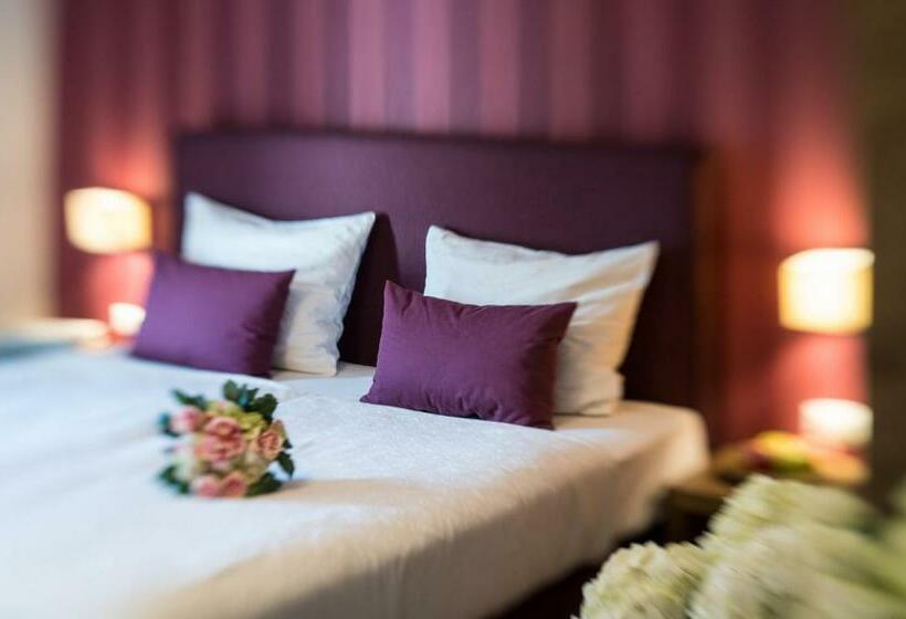Quarto Estandar com Sacada, Chalet Gravenstein
