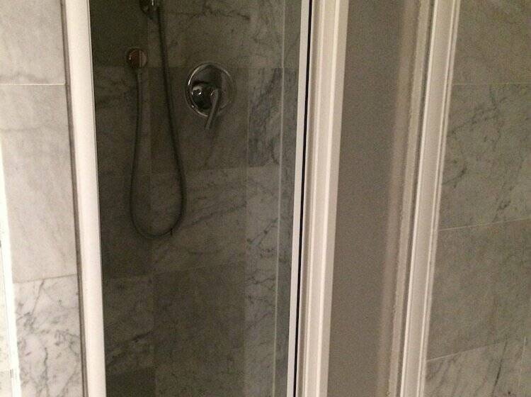 标准间, San Nicola