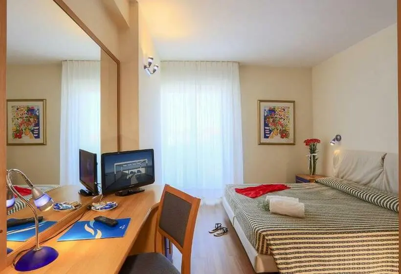Classic room with balcony, Sporting