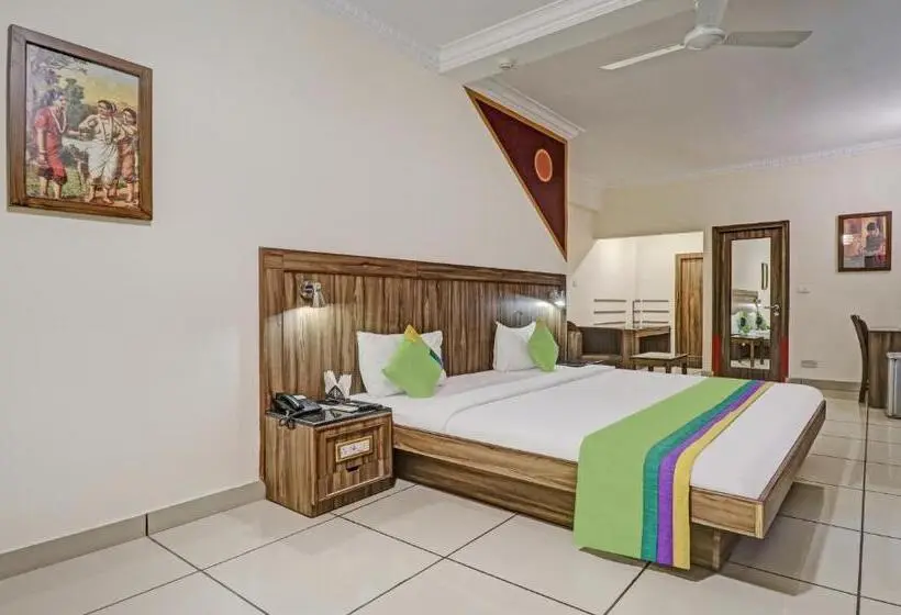 デラックスルーム, Treebo Komfort Suites, 3 Km From Mysore Palace