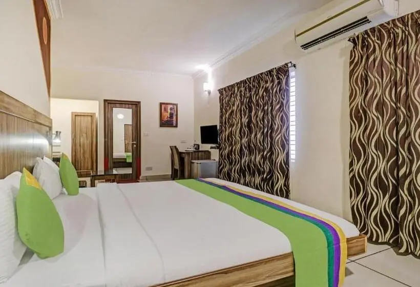 デラックスルーム, Treebo Komfort Suites, 3 Km From Mysore Palace