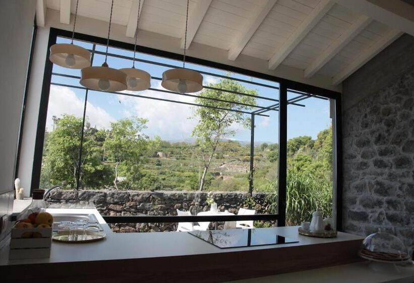 דירת חדר, Talè Restaurant & Suite