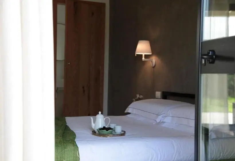 Standard-huone Puutarhanäkymä, Talè Restaurant & Suite