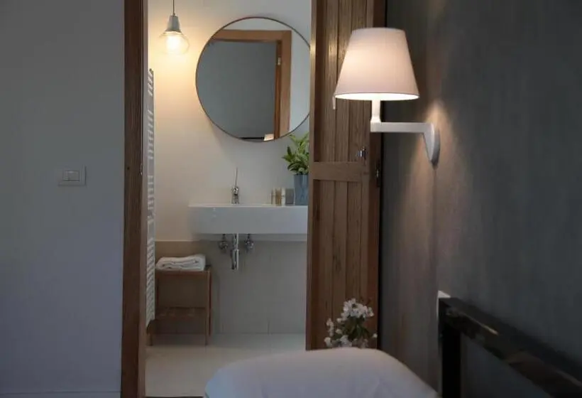 Standard-huone Puutarhanäkymä, Talè Restaurant & Suite